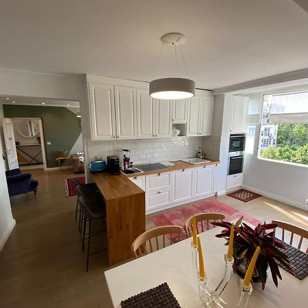 טיראנה Cozy & Stylish Apartment מראה חיצוני תמונה